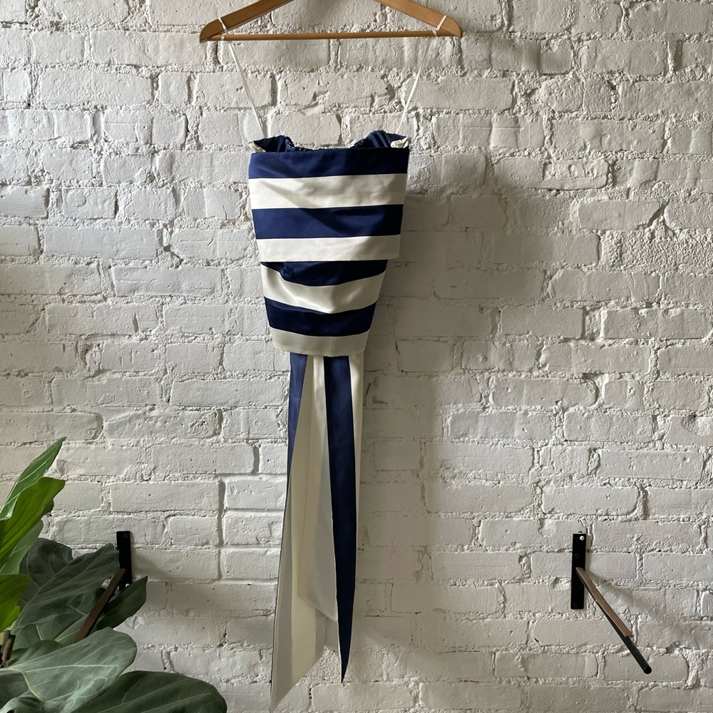 NWT J. Crew Satin/Silk Strapless Back Bow Tie Sash Blouse Size 2 - Picture 2 of 8